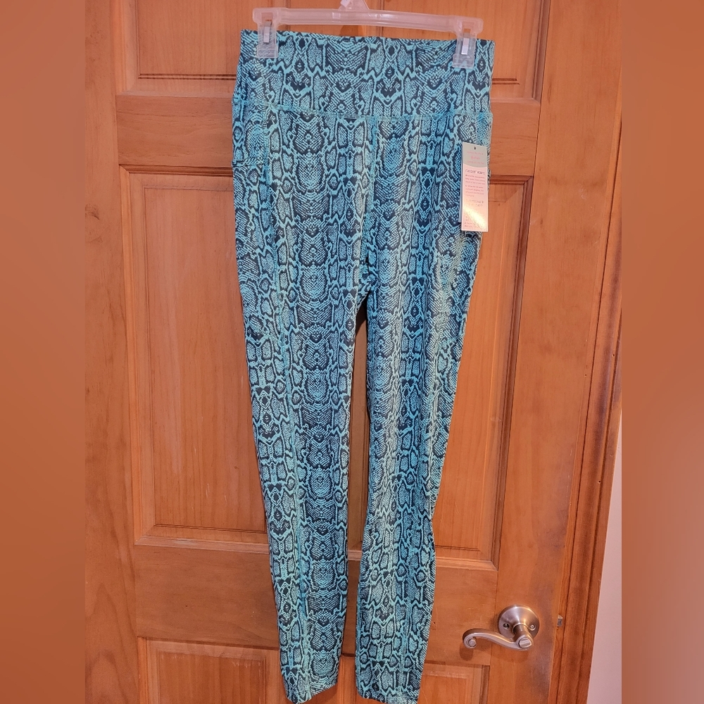 NWT Popfit leggings 2 pockets